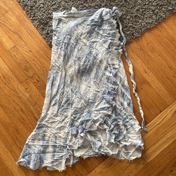 treasure Tie Dye Blue and White Wrap Midi Skirt Size Medium - Picture 1 of 8
